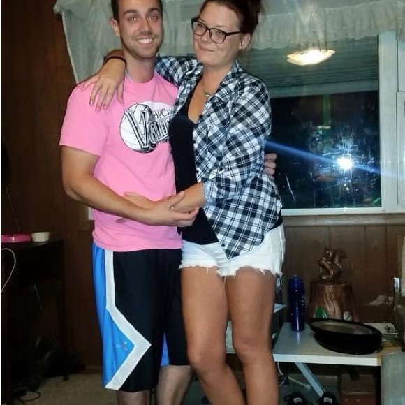 Meet your Posher, Janet - Picture 6 of 8